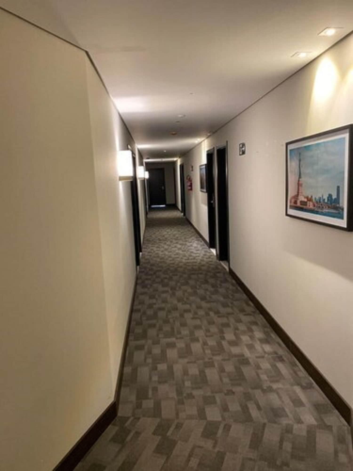 Class Hotel ปีราซิกาบา ภายนอก รูปภาพ