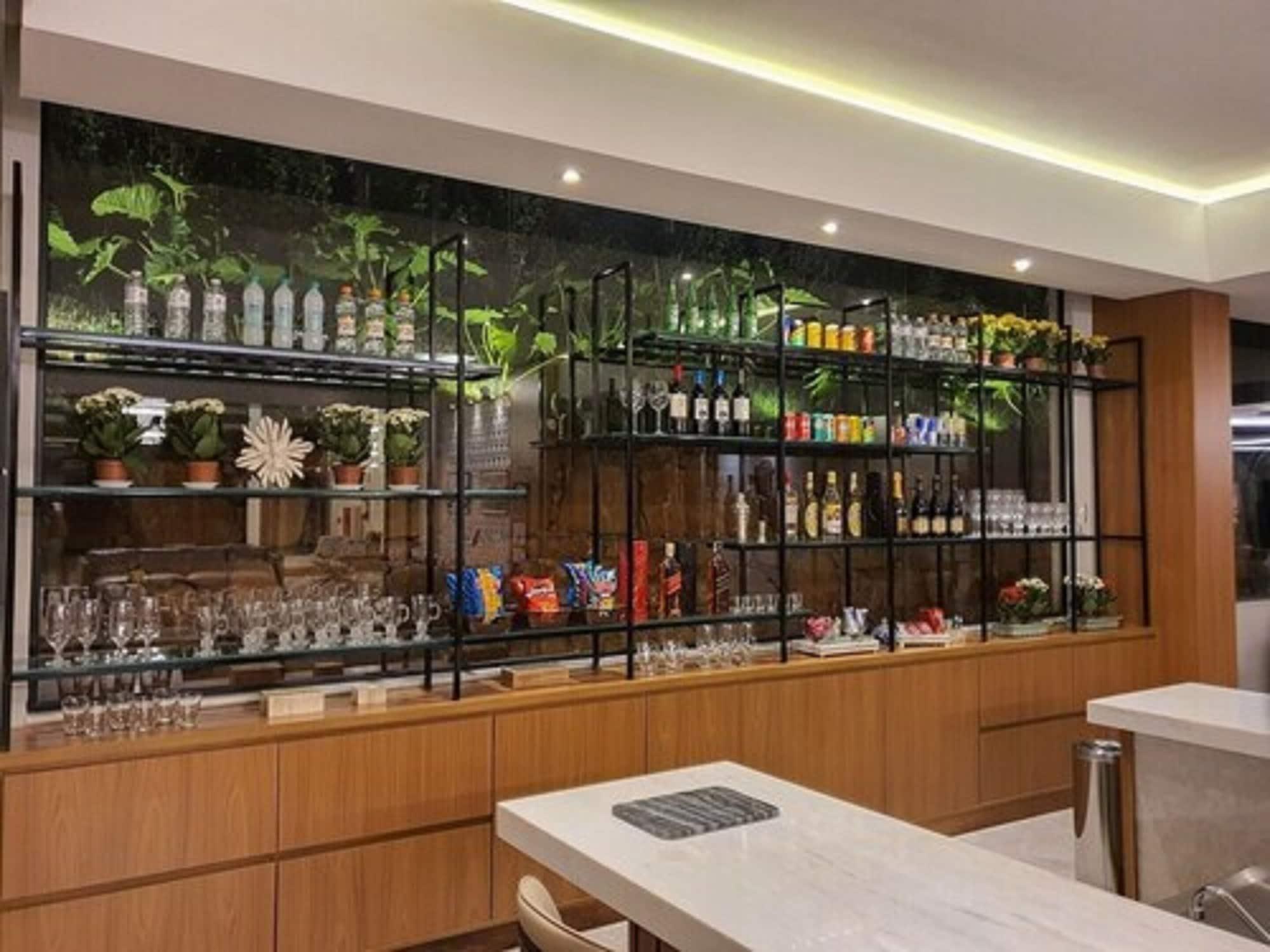 Class Hotel ปีราซิกาบา ภายนอก รูปภาพ