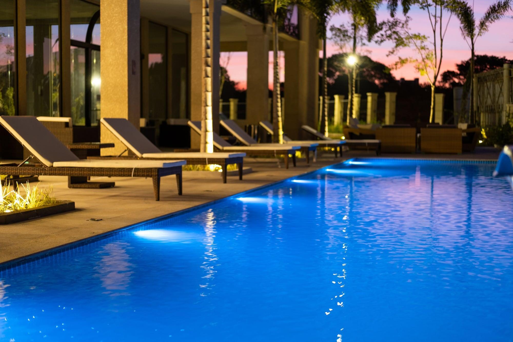 Class Hotel ปีราซิกาบา ภายนอก รูปภาพ