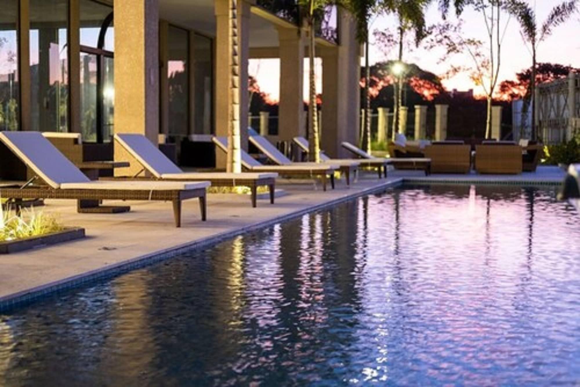 Class Hotel ปีราซิกาบา ภายนอก รูปภาพ