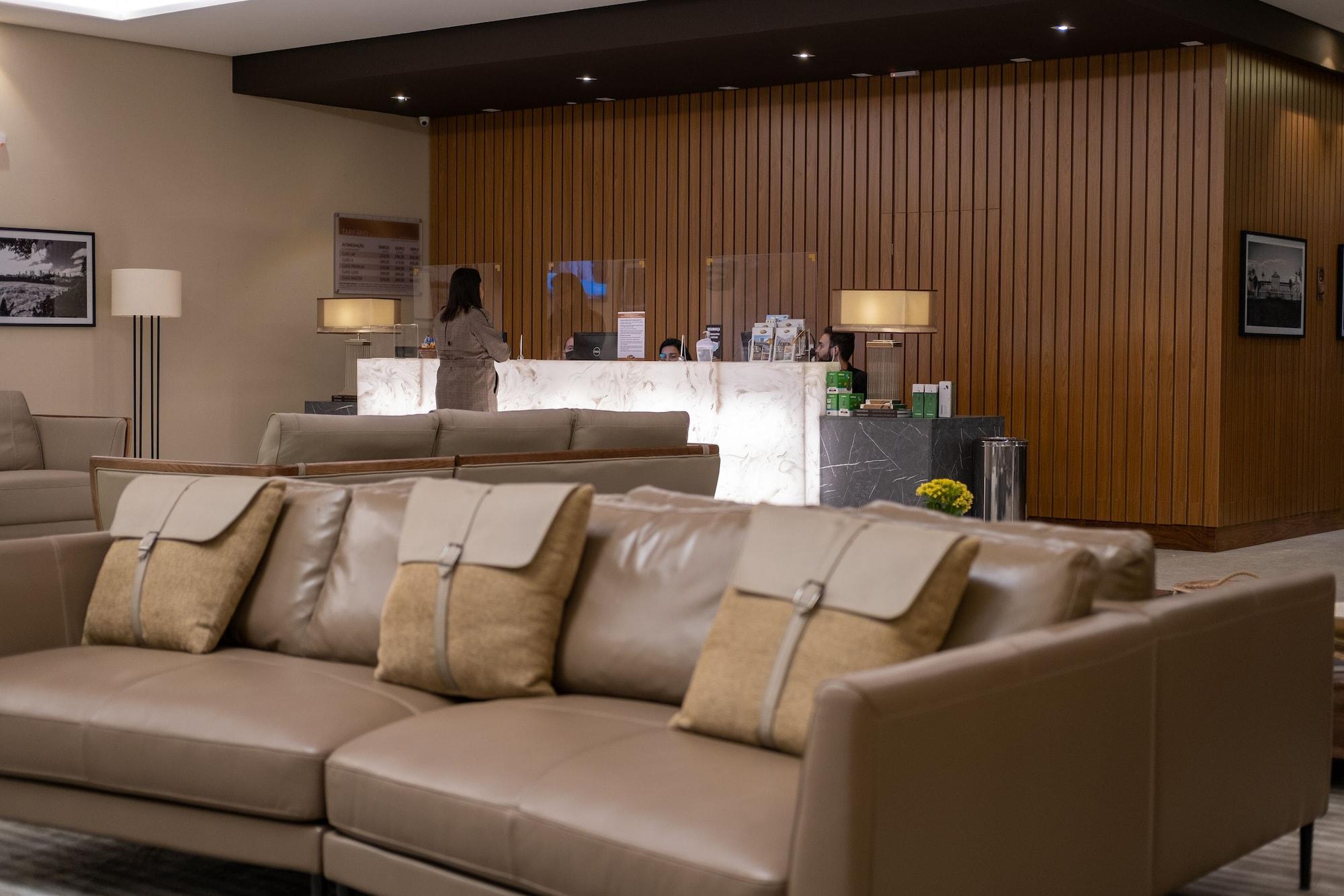 Class Hotel ปีราซิกาบา ภายนอก รูปภาพ