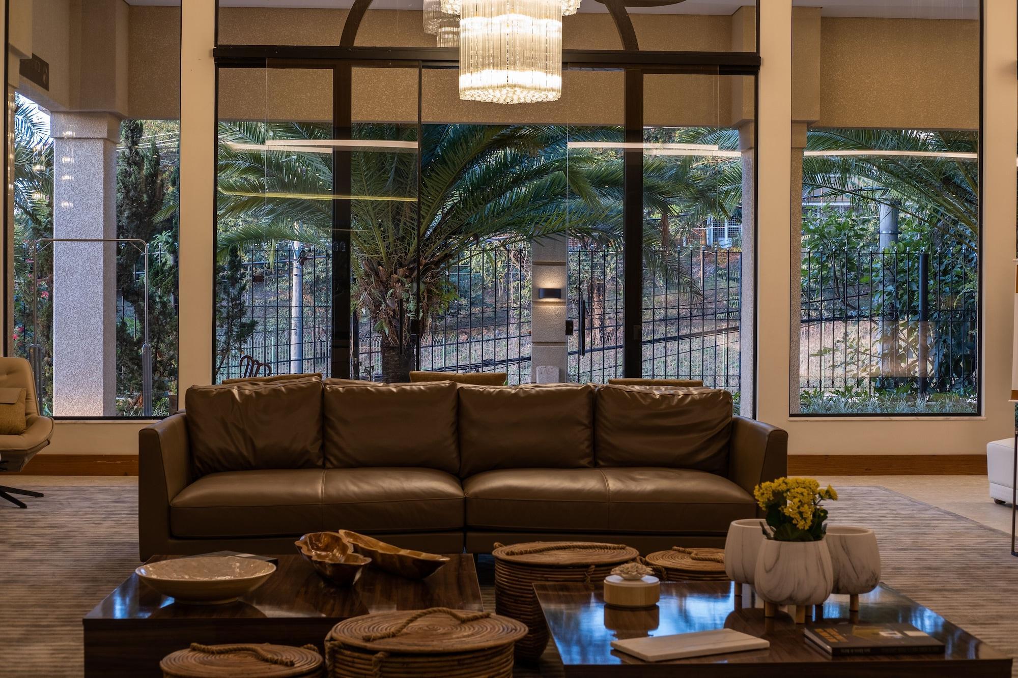 Class Hotel ปีราซิกาบา ภายนอก รูปภาพ