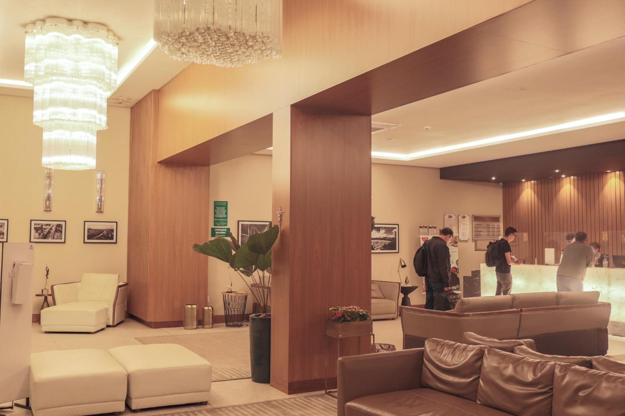 Class Hotel ปีราซิกาบา ภายนอก รูปภาพ